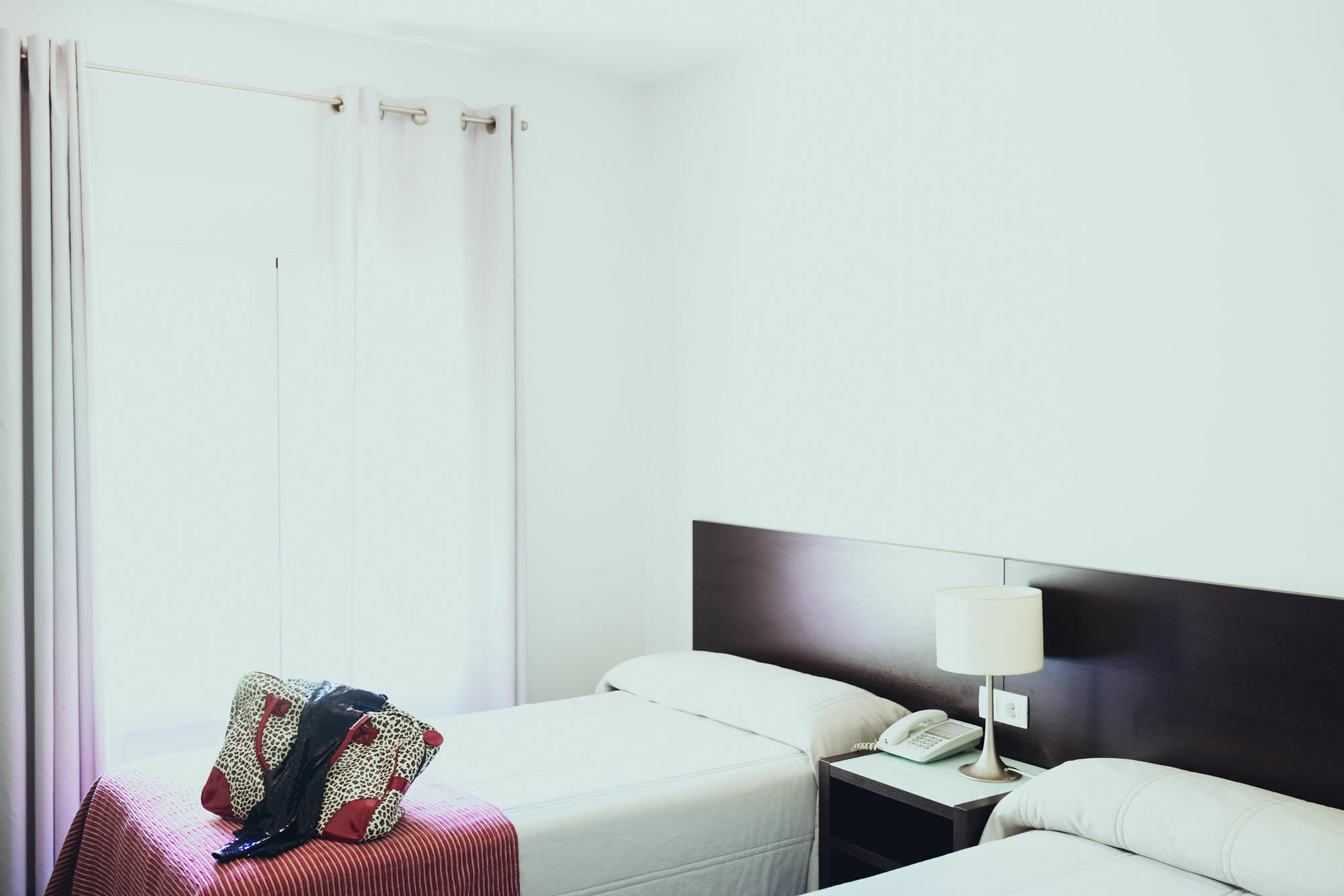 Hotel Madrid De Sevilla Bagian luar foto